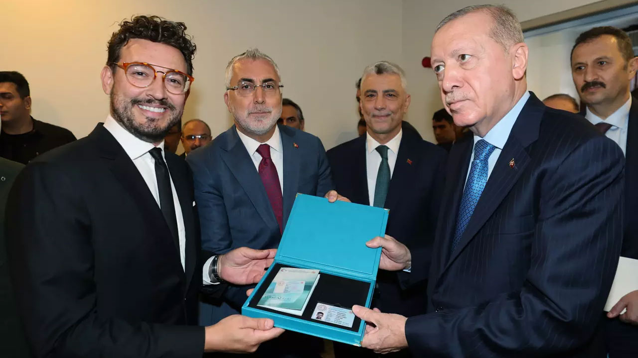 Cumhurbaşkanı Erdoğan'dan Danilo Şef'e Turkuaz Kart