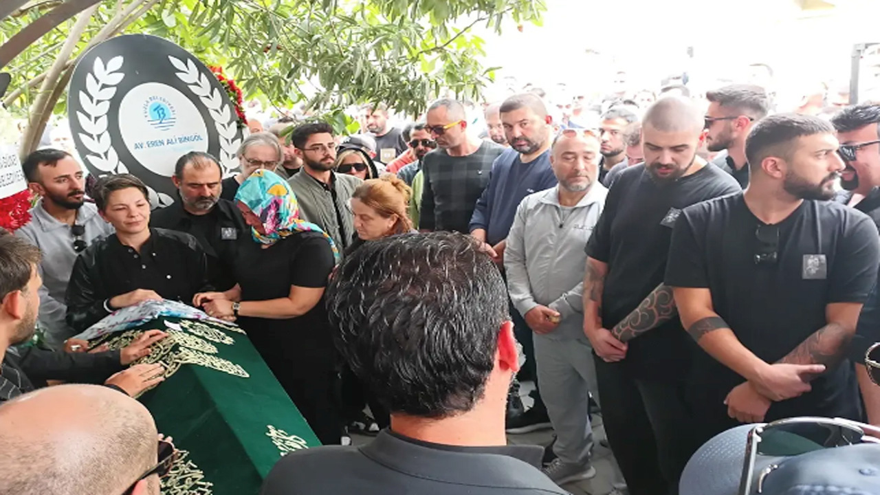 Güllü'ye veda... Arabeskin kraliçesi son yolculuğuna uğurlanıyor