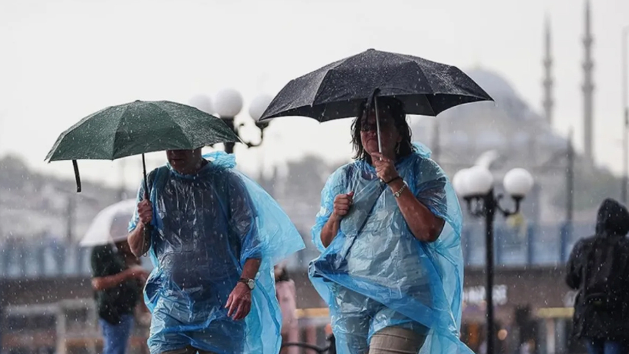 Meteoroloji'den uyarı geldi! İstanbullular dikkat, Şemsiyelerinizi hazırlayın!