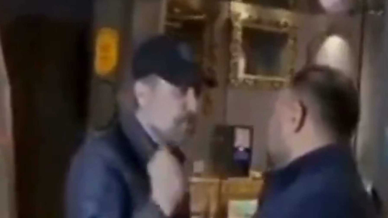 Nejat İşler'e kafa atan muhabir özür diledi