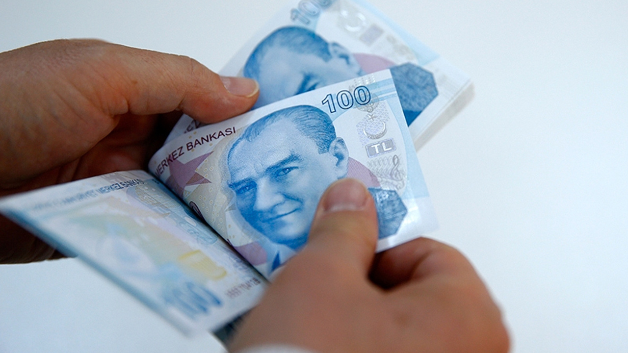 Geçen yılki asgari ücreti bilmişti Ünlü bankanın 2026 yılı asgari ücret tahmini olay oldu