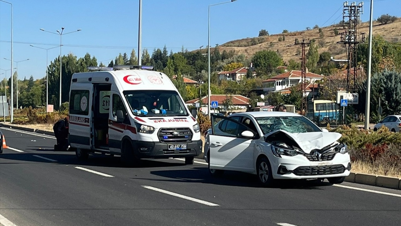 Kırşehir'de kaza! Otomobilin çarptığı yaya hayatını kaybetti