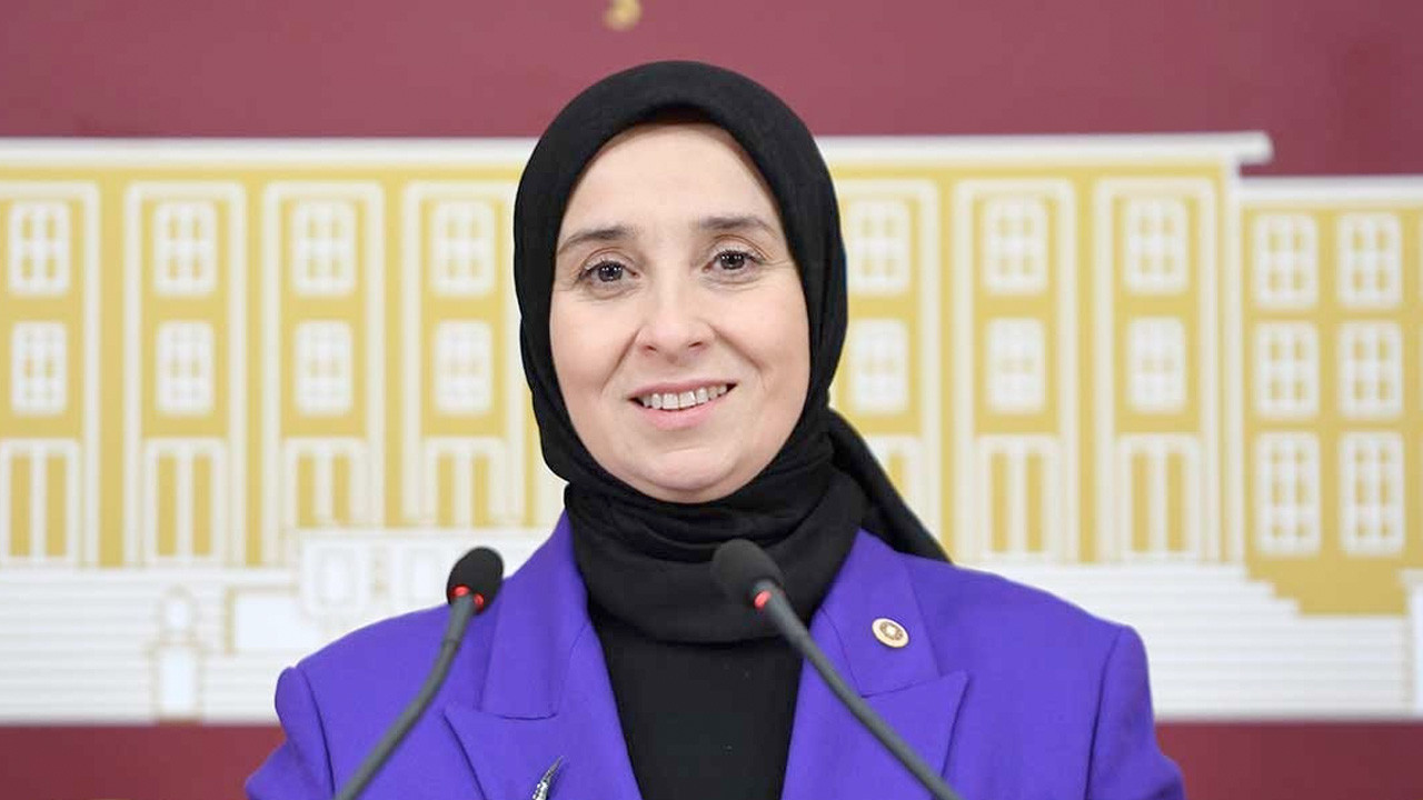 Elif Esen Türkiye'nin geleceğini çalan sessiz tehlike deyip uyardı