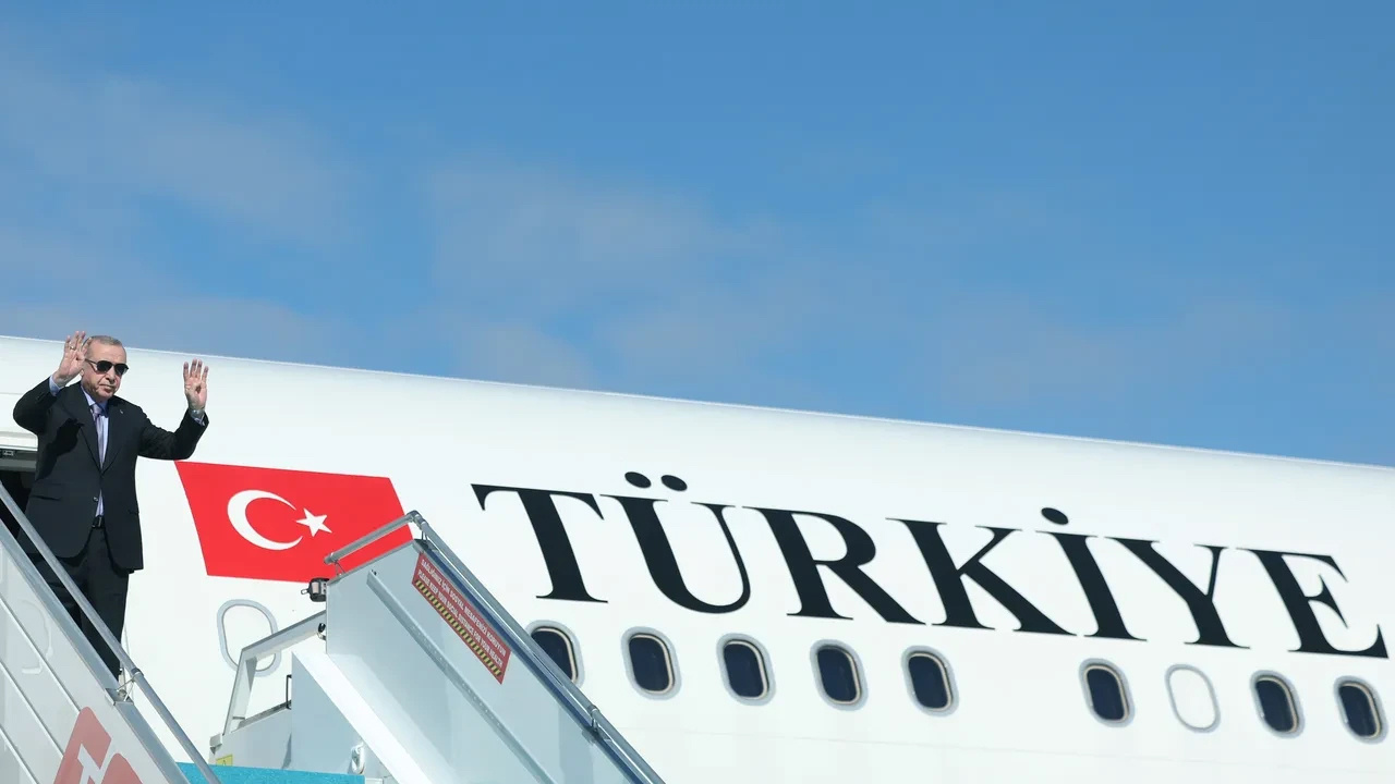 Erdoğan'dan Mısır'da büyük mesaj! Uçağı neden pisti pas geçti?