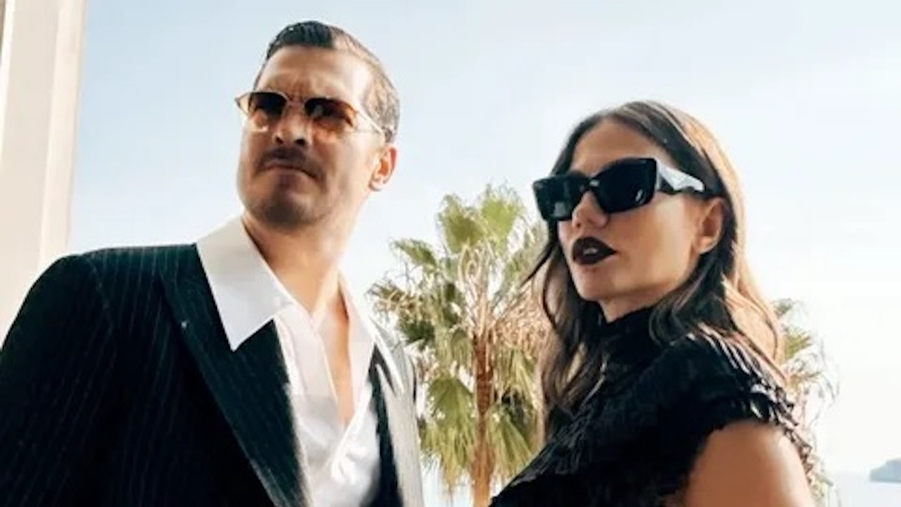 Eşref Rüya'nın başrolleri Cannes'i salladı! Demet Özdemir'in kombini olay...