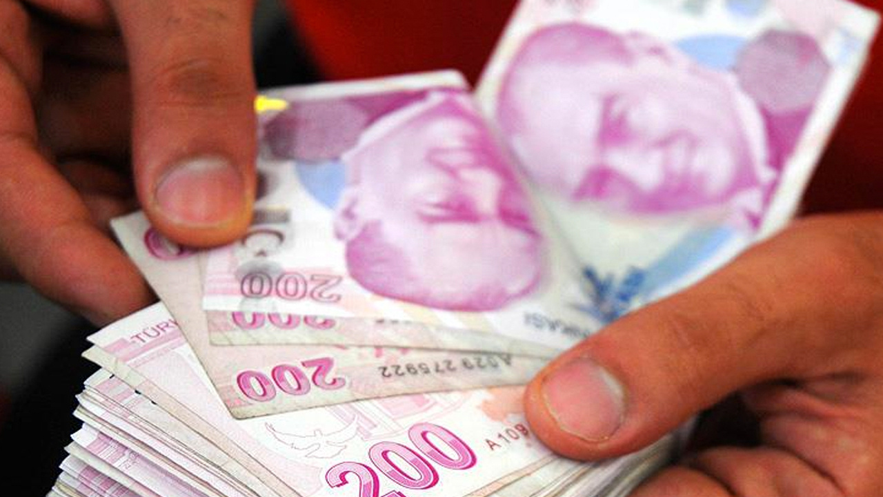 Memur ve emeklilere "ek zam" talebi