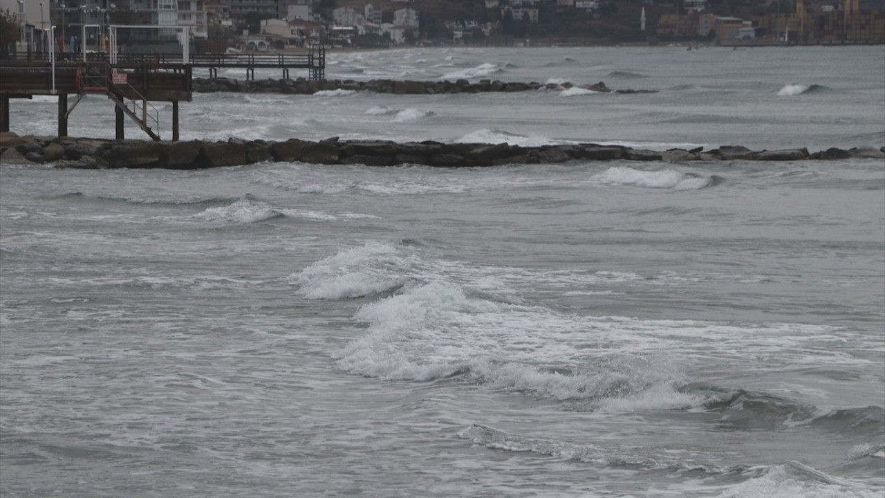 Tekirdağ'da poyraz etkili oldu! Deniz ulaşımını olumsuz etkilendi