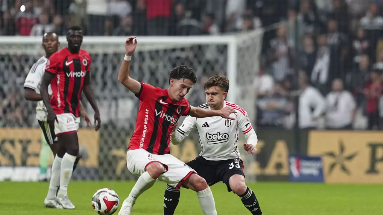 Beşiktaş, sahasında Gençlerbirliği'ne 2-1 mağlup oldu