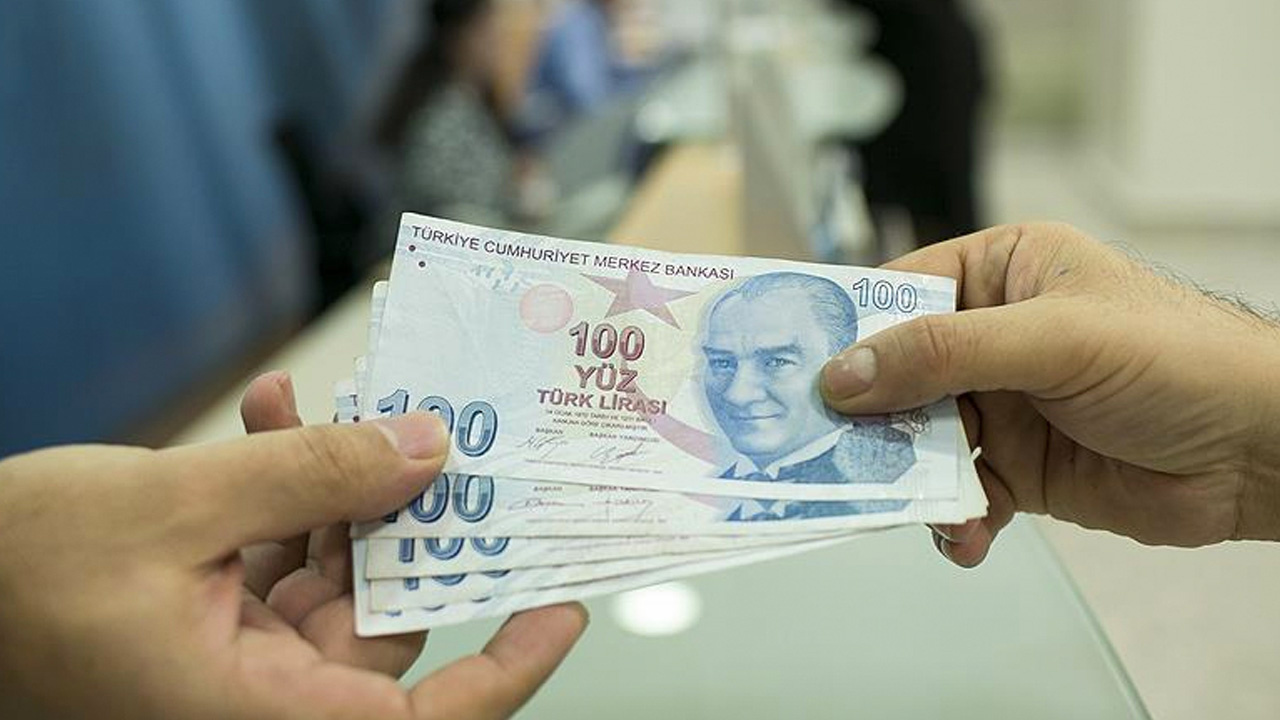Son asgari ücreti nokta atışı bilmişti! Dev banka yeni asgari ücreti kuruşuna kadar duyurdu, moral bozacak rakam