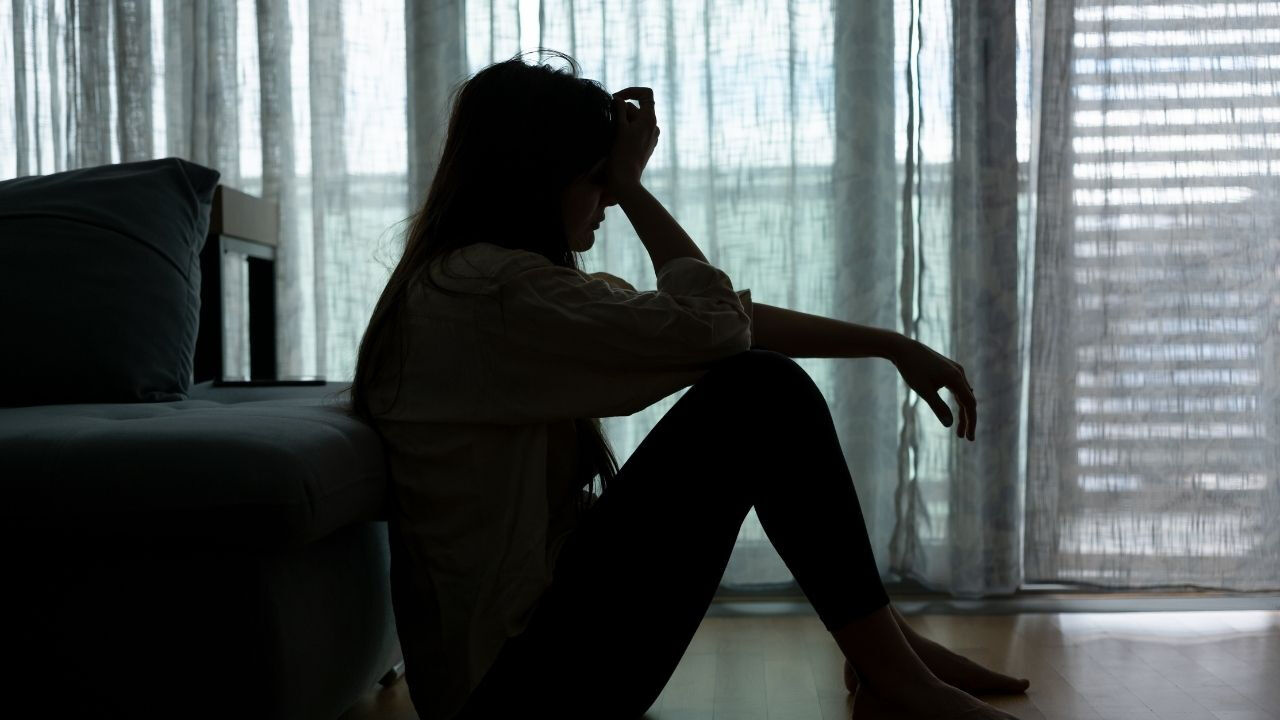 Karanlık günler depresyonu tetikliyor mu? Kış gelirken uzmanlardan uyarı