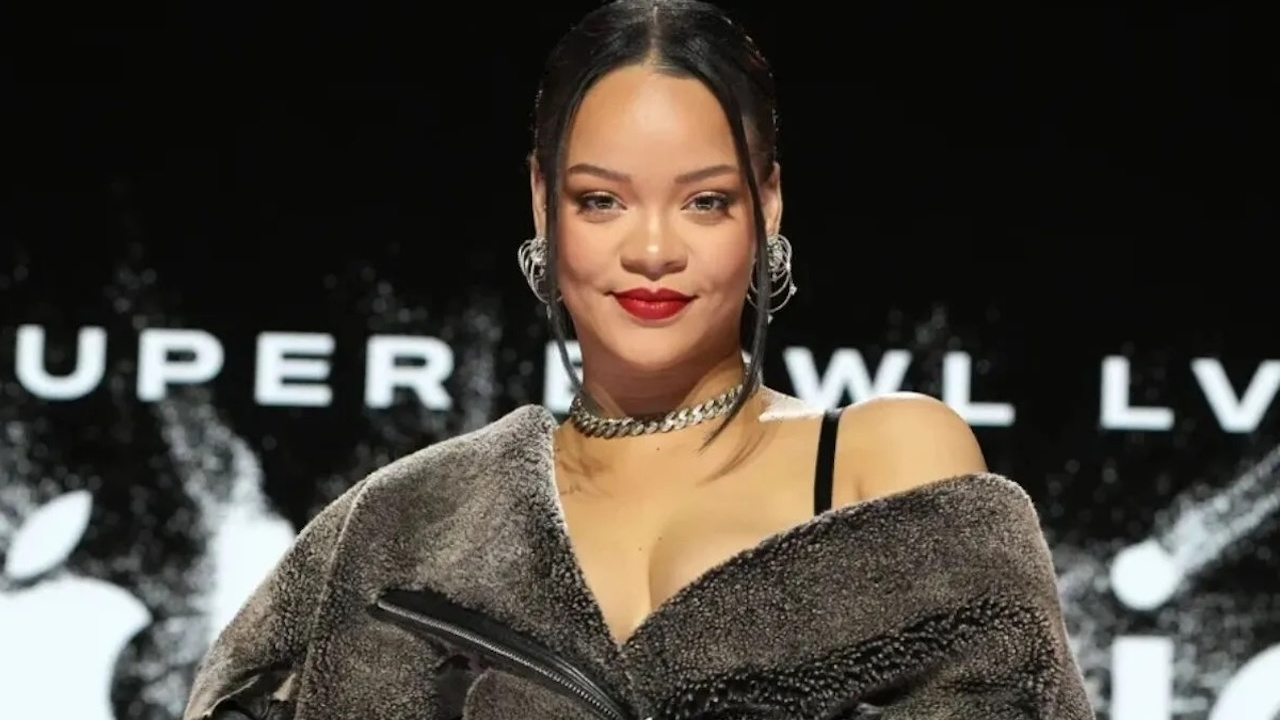 Rihanna önce sahneyi sonra moda dünyasını sallamıştı! 36 milyon dolar zarar etti