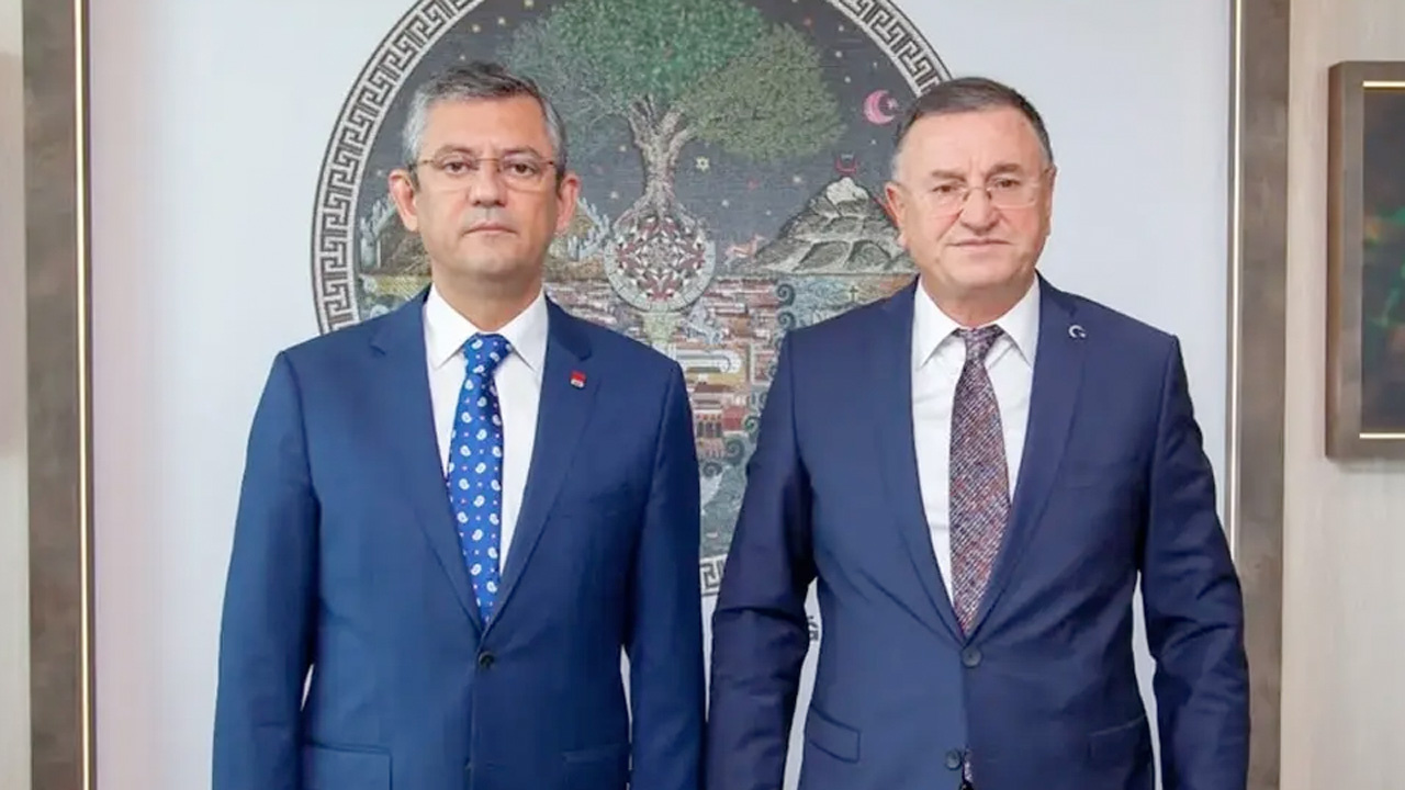 Lütfü Savaş'tan Özgür Özel hakkında suç duyurusu