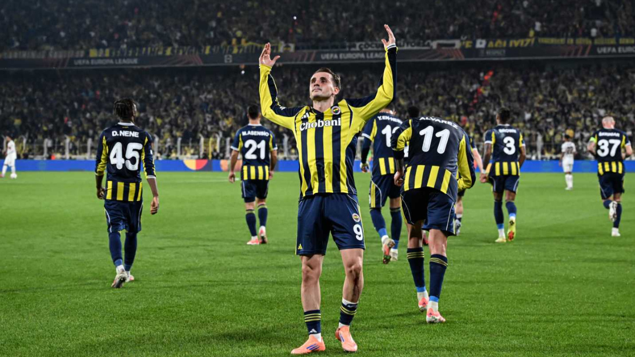Kerem Aktürkoğlu Fenerbahçe’ye 3 puanı getirdi