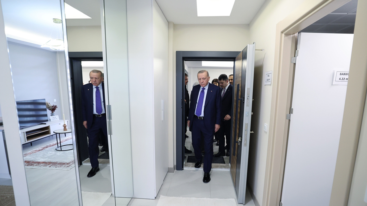 Cumhurbaşkanı Erdoğan 500 bin sosyal konut projesinin örnek dairelerini gezdi