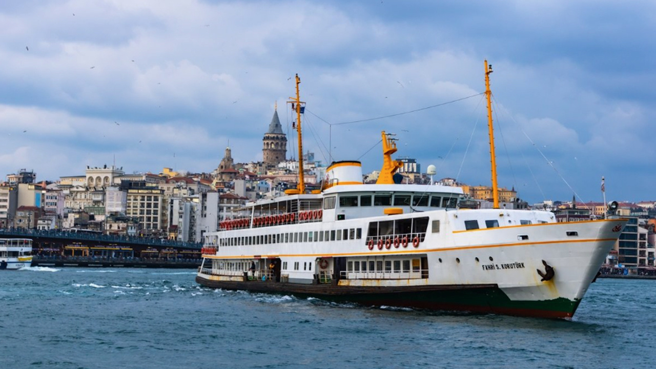 Bugün yola çıkacaklar dikkat! İstanbul'da vapur ve teleferik seferlerine hava muhalefeti engeli