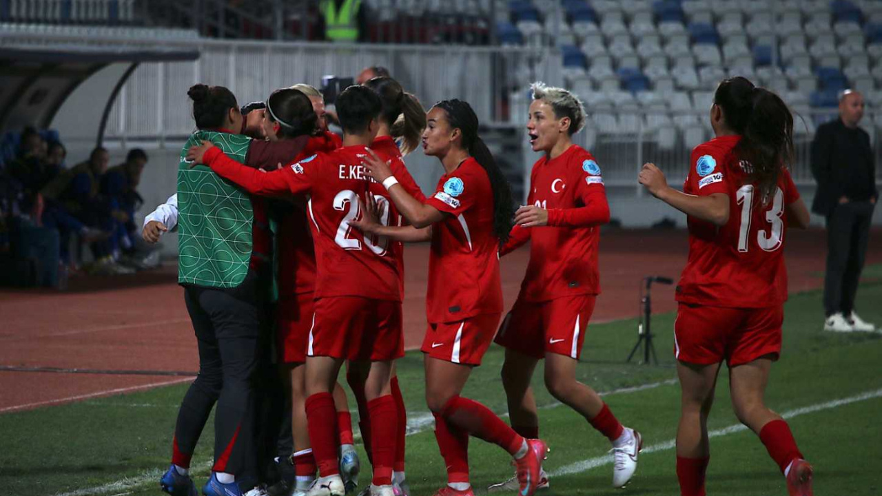 A Milli Kadın Futbol Takımı Kosova’yı farklı yendi