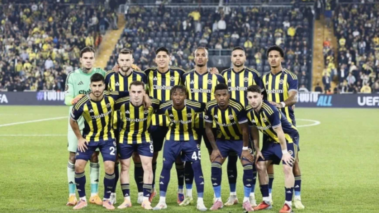 Fenerbahçe’de büyük sürpriz! 2 isim kadroya alınmadı