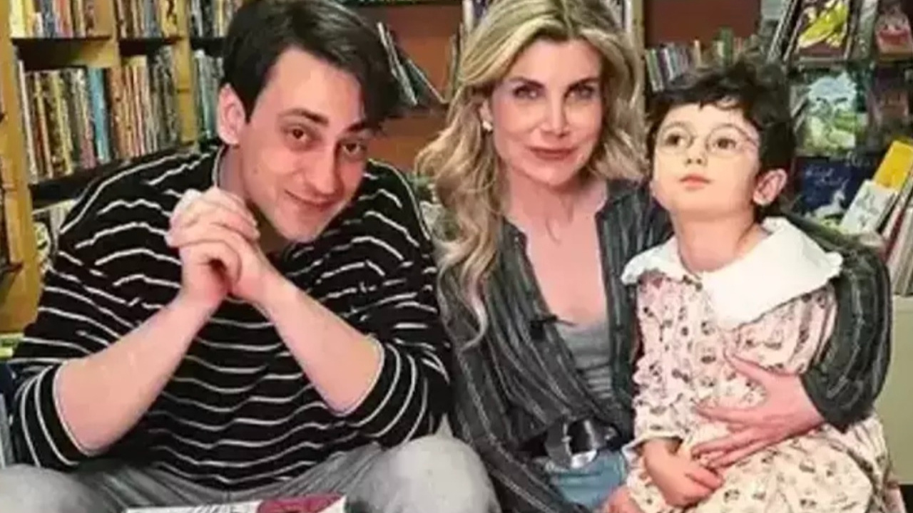 Ayşecan Tatari ve Edip Tepeli boşanmıştı! Çocuklarının doğum gününü beraber kutladılar...