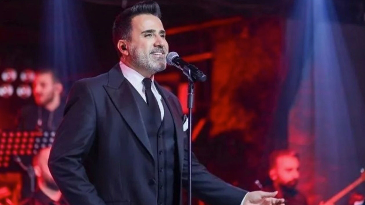 Emrah yıllar sonra sahneye çıktı! Tarzı, şarkılarından çok konuşuldu