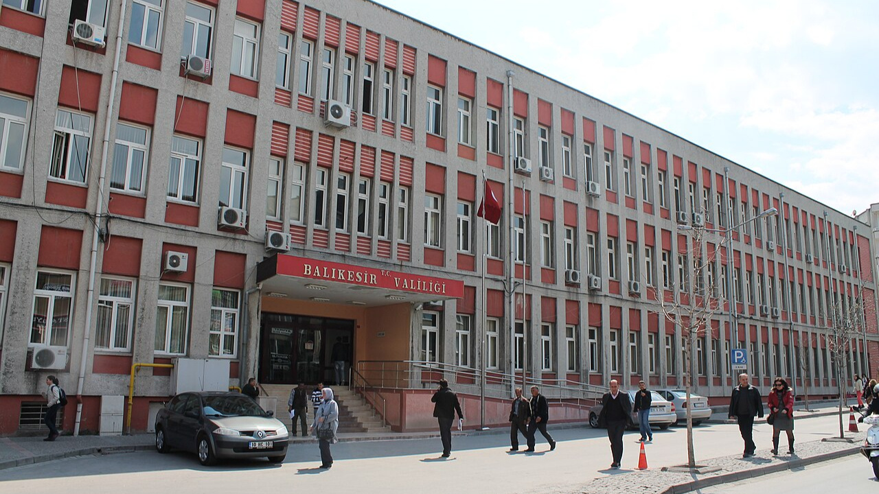 Valilik duyurdu: Balıkesir'de okullar 1 gün tatil edildi