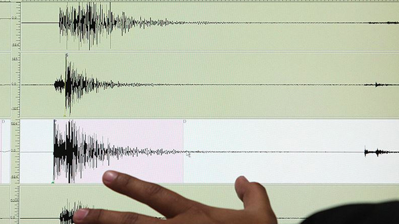 Balıkesir'de 4,2 büyüklüğünde deprem oldu! Sabah saatlerinde panik