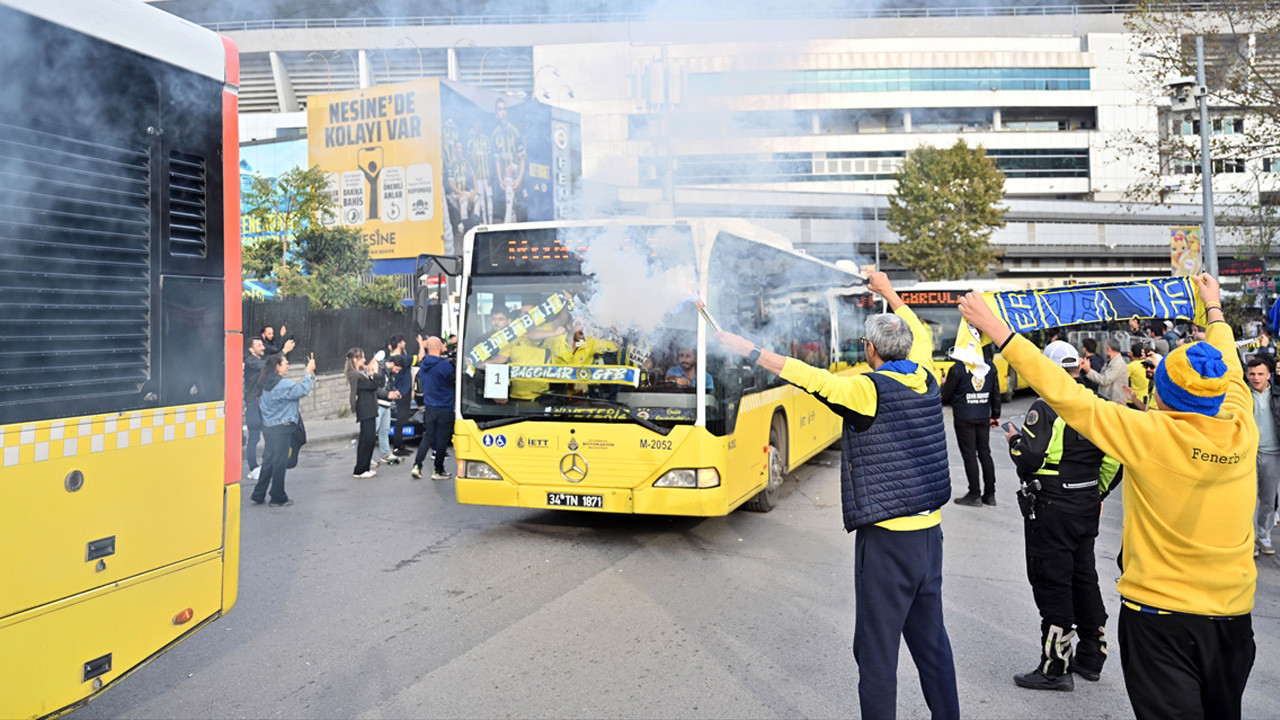 Fenerbahçe taraftarı, Tüpraş Stadı'na hareket etti