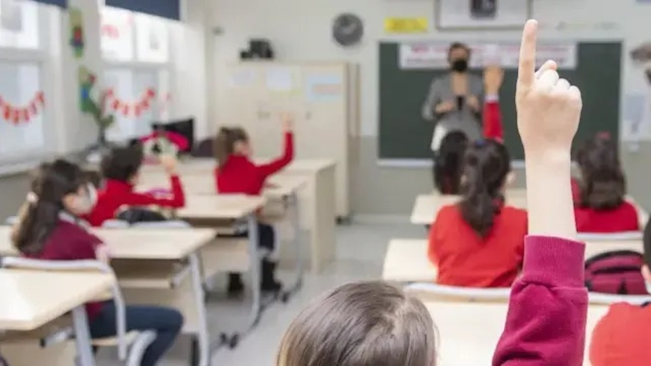 İlköğretim öğrencilerini ilgilendiriyor! Yeni bir ders daha görecekler...