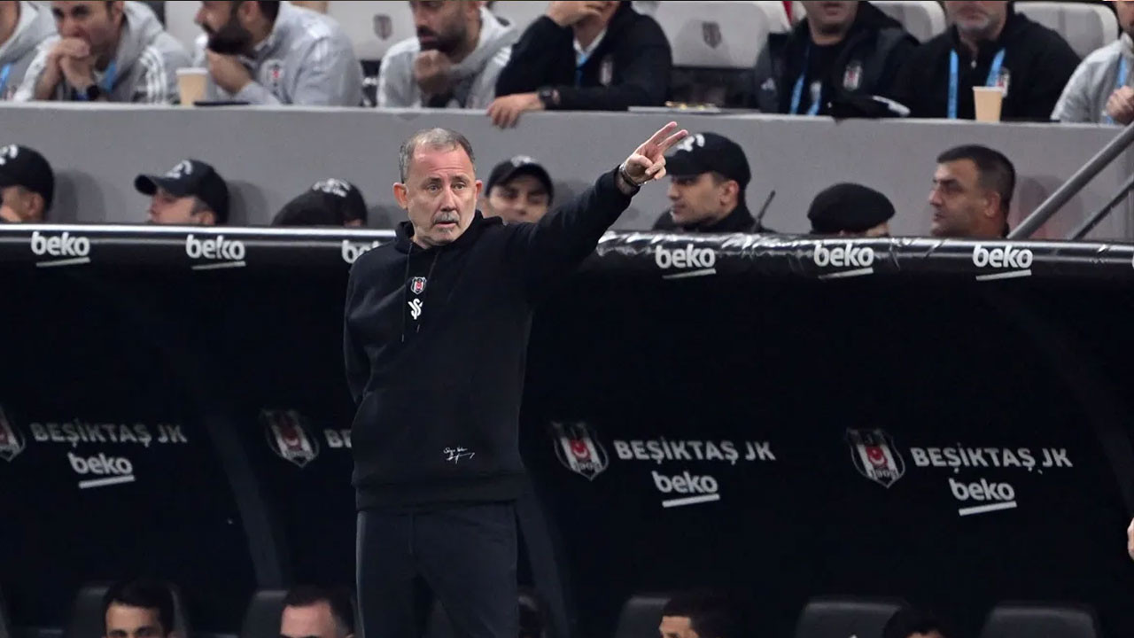 Sergen Yalçın, Beşiktaş’ın başında Fenerbahçe’ye ilk kez yenildi
