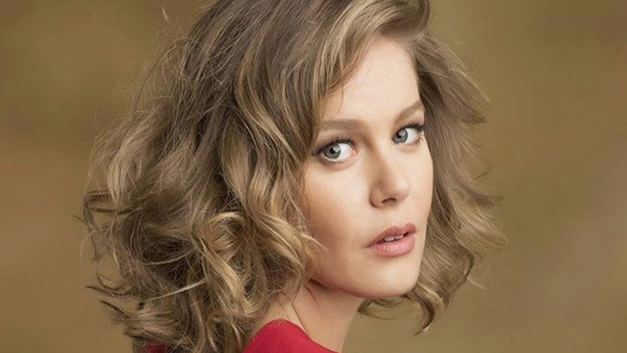 Oyuncu Burcu Biricik'in yeni işi ortaya çıktı! Sosyal medyada paylaştı, herkes şoke oldu