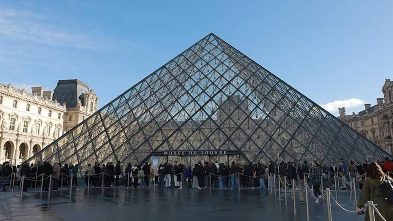 Louvre Müzesi soygunu: Güvenlik şifresi "LOUVRE"muş