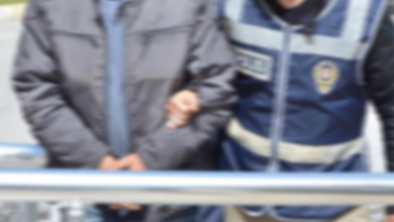 Eski belde belediye başkanı gözaltına alındı