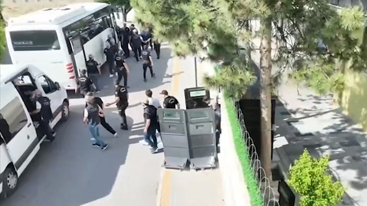 45 ilde FETÖ operasyonu: 67 şüpheli tutuklandı