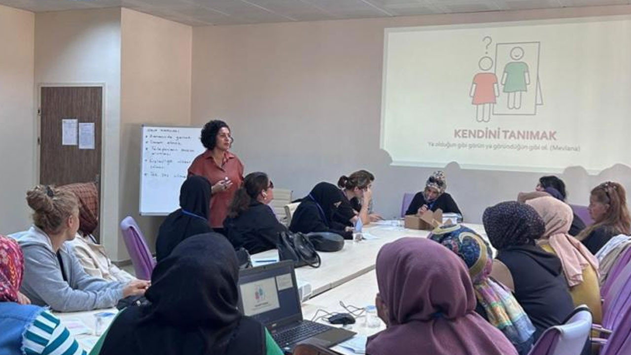 Bakanlığın "Modüler Aile Eğitim Programı" 42 ilde daha uygulanmaya başladı