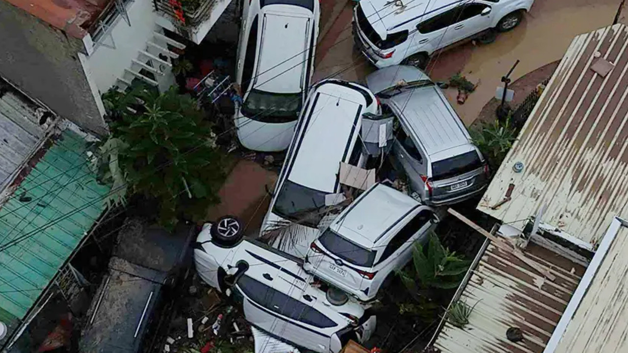 Kalmaegi Tayfunu Vietnam'da 200’e yakın can kaybına neden oldu