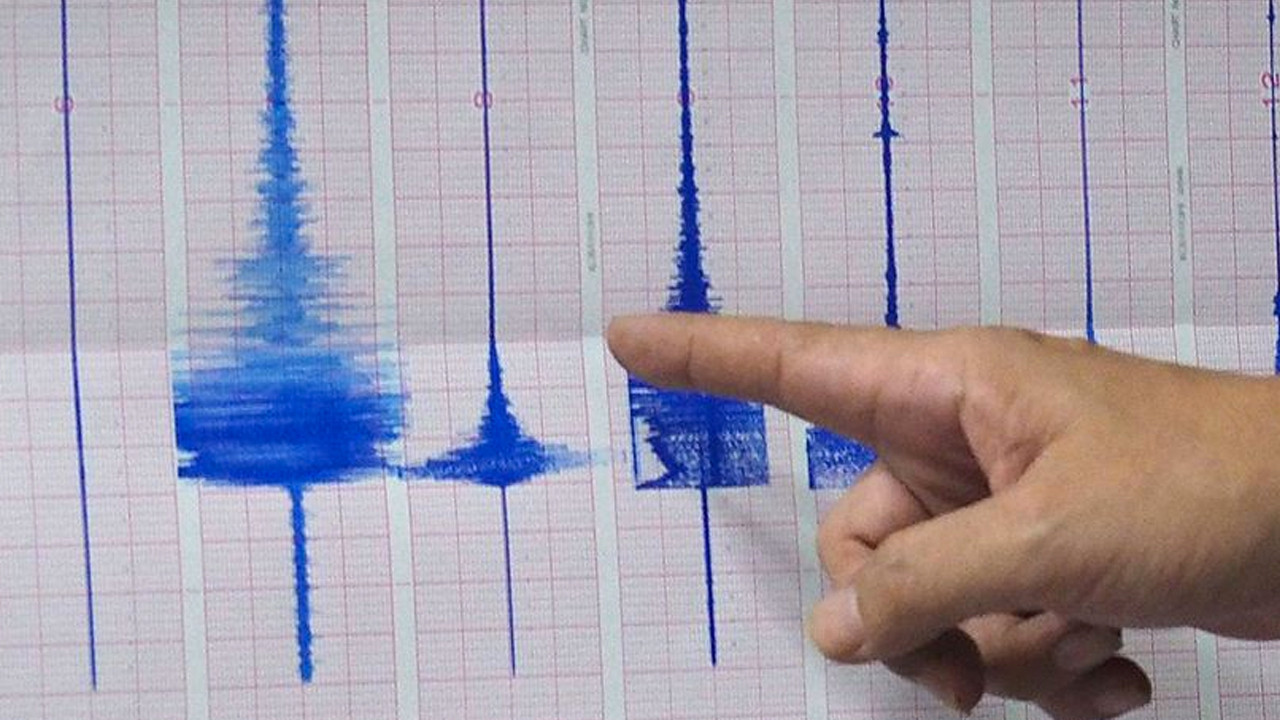 6,8 büyüklüğünde deprem oldu! Tsunami uyarısı verildi