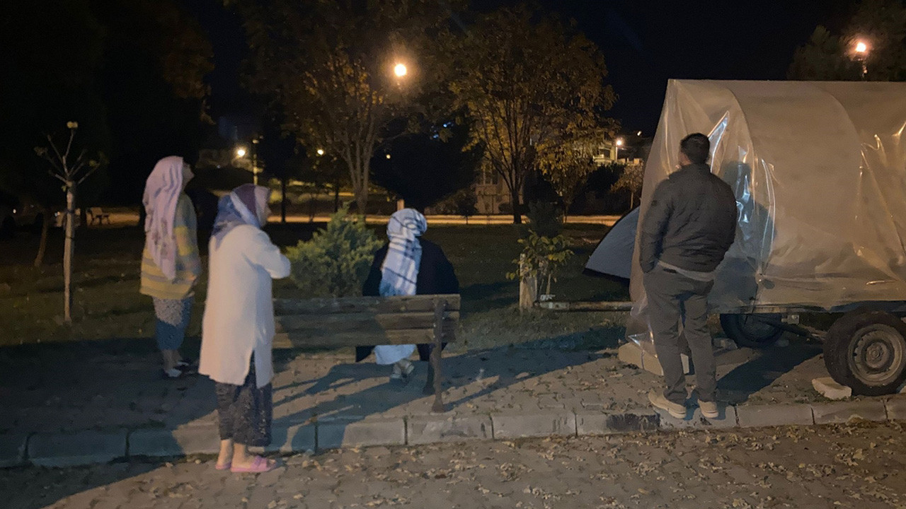 Balıkesir Sındırgı'da sabaha karşı korkutan bir deprem daha