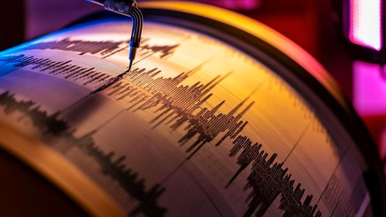 Sındırgı'da deprem fırtınası! Üç ayda 15 bin deprem, uzman isimden korkutan açıklama