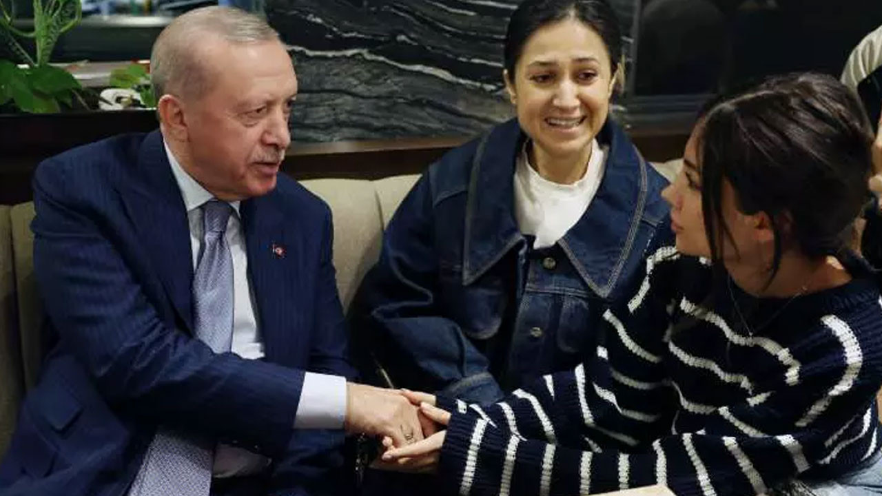 Cumhurbaşkanı Erdoğan, kafede vatandaşlarla buluştu