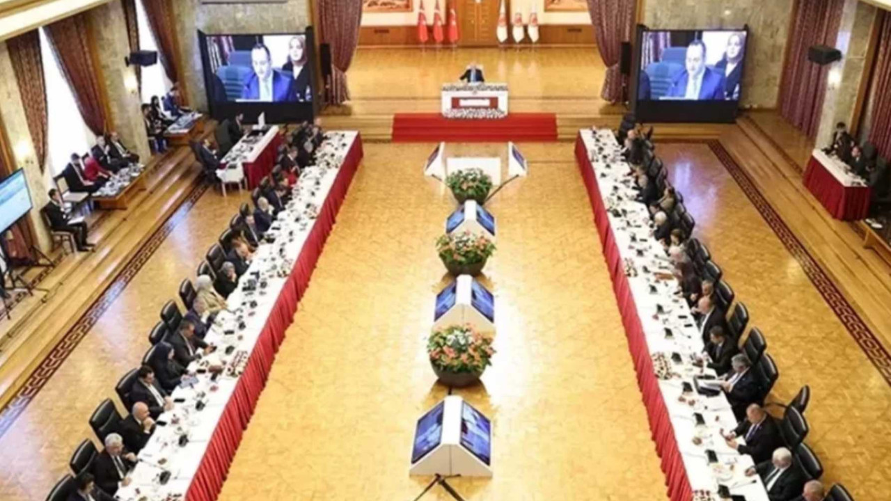 'Terörsüz Türkiye' komisyonu askeri uçak düşmesi sebebiyle ertelendi