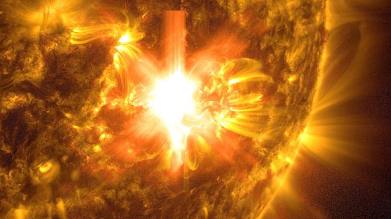 Blue Origin'in yeni roketinin uzaya fırlatılması güneş fırtınası nedeniyle ertelendi