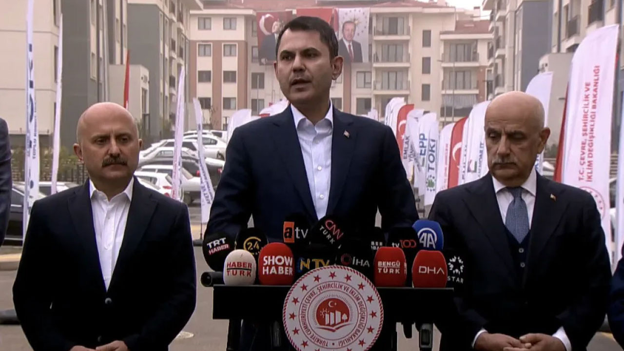 Murat Kurum'dan Özel'e: Deprem bölgesine gelmeden, masa başı siyaset yapıyor