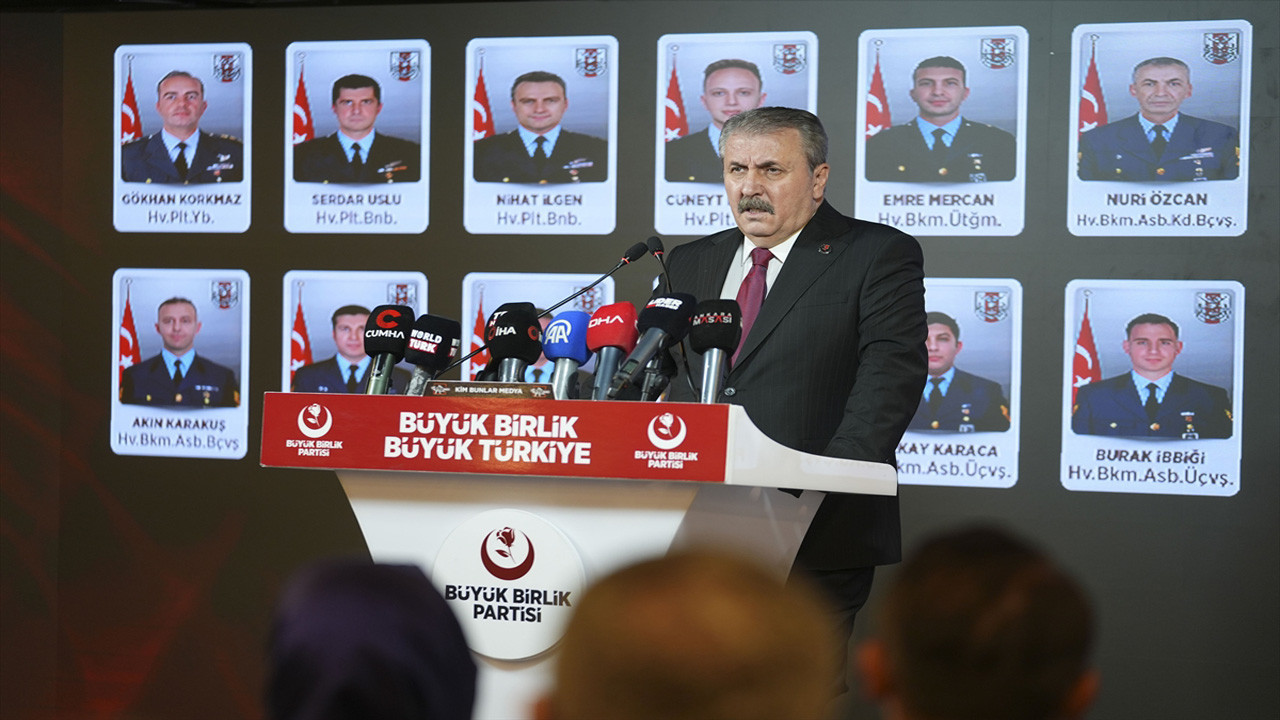 BBP Genel Başkanı Destici, basın toplantısı düzenledi