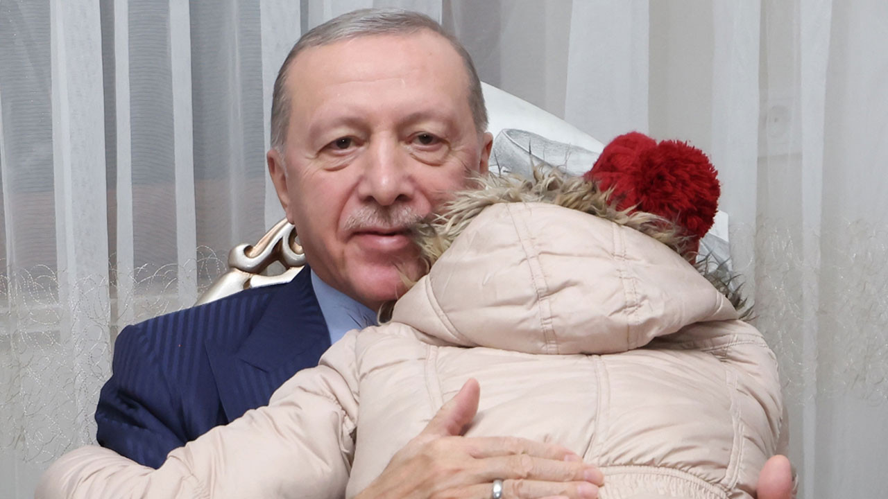 Cumhurbaşkanı Erdoğan'dan Adıyaman'da köy evlerine ziyaret