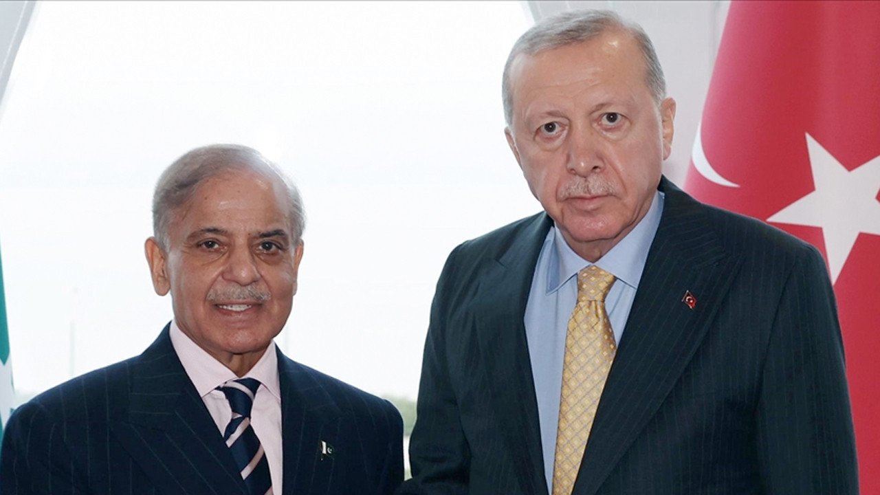 Cumhurbaşkanı Erdoğan, Pakistan Başbakanı Şahbaz Şerif ile görüştü