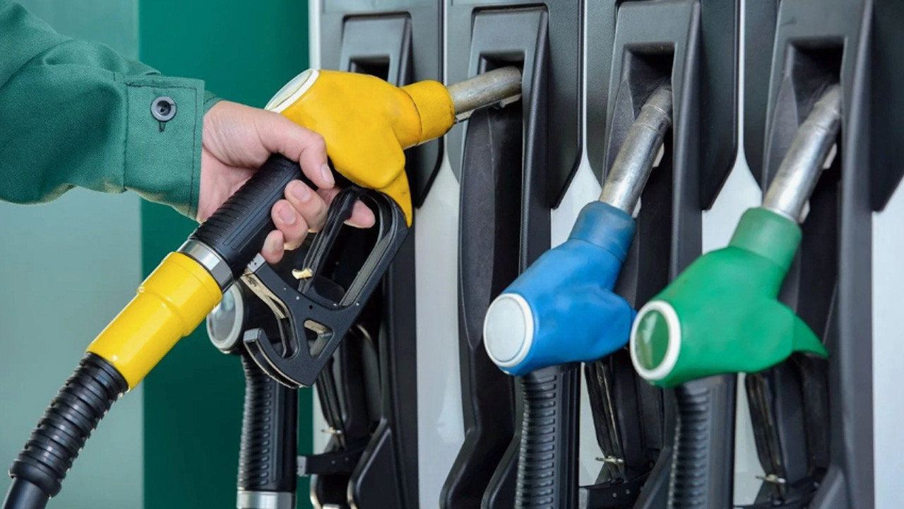 Pompa fiyatlarında sürpriz gelişme! Akaryakıta dev indirim