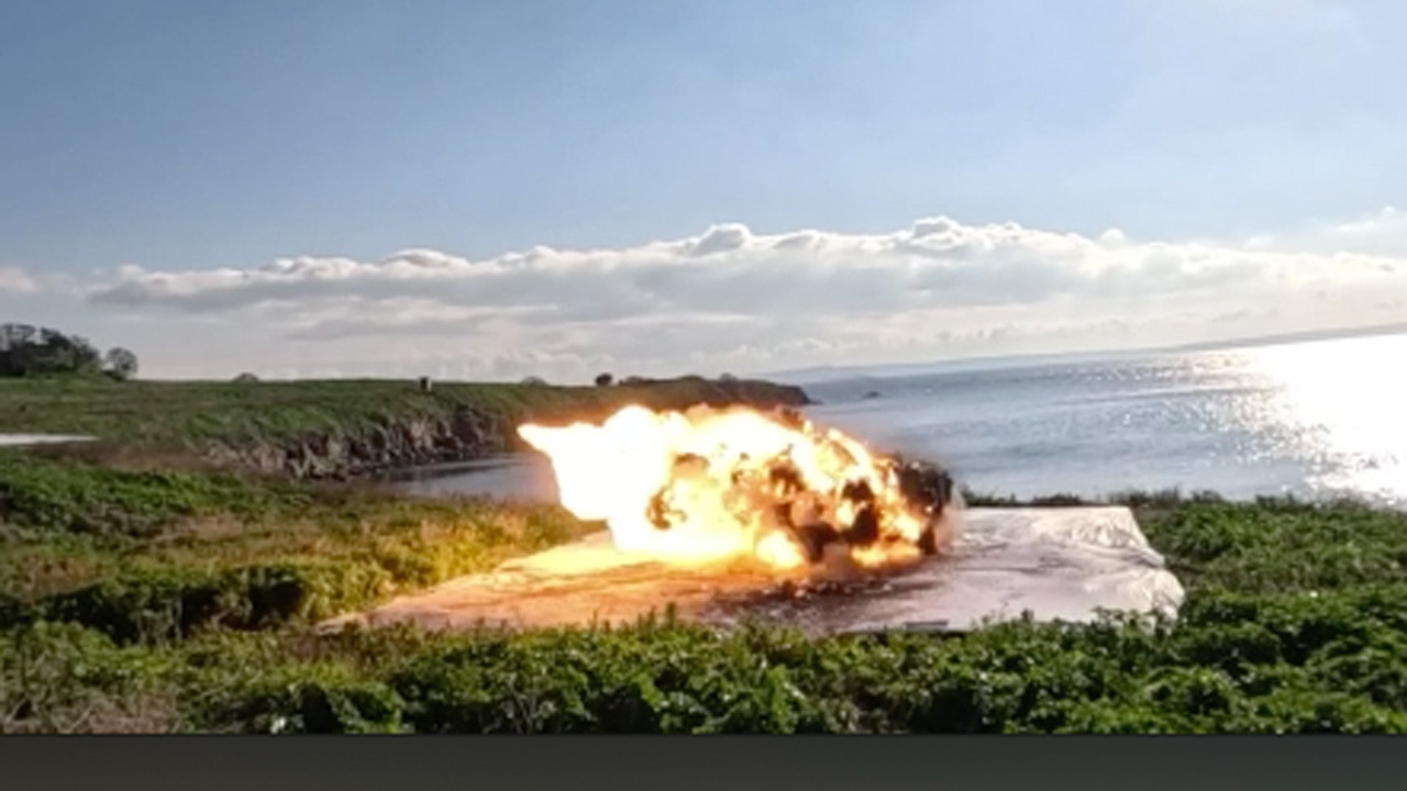 Bayraktar AKINCI milli mühimmatlar ile hedefi tam isabet böyle vurdu