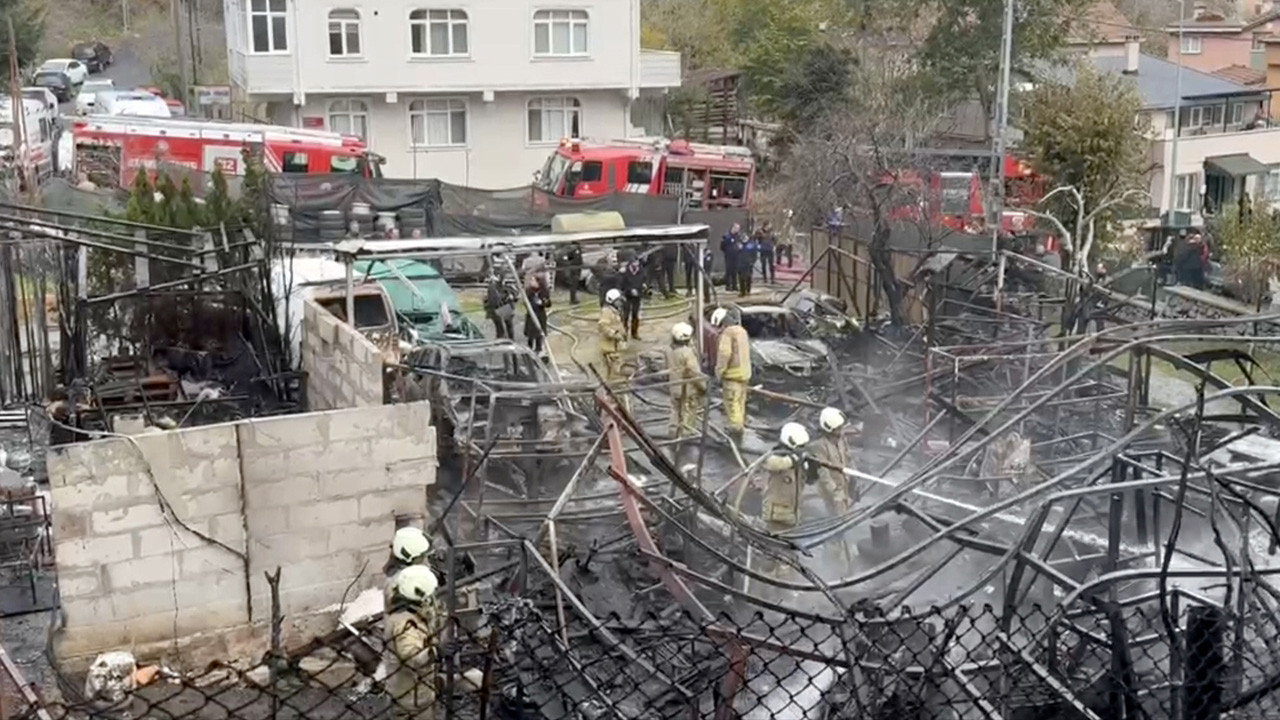 Sarıyer'de oto tamirhanesinde yangın çıktı üç otobil ve dükkan küle döndü