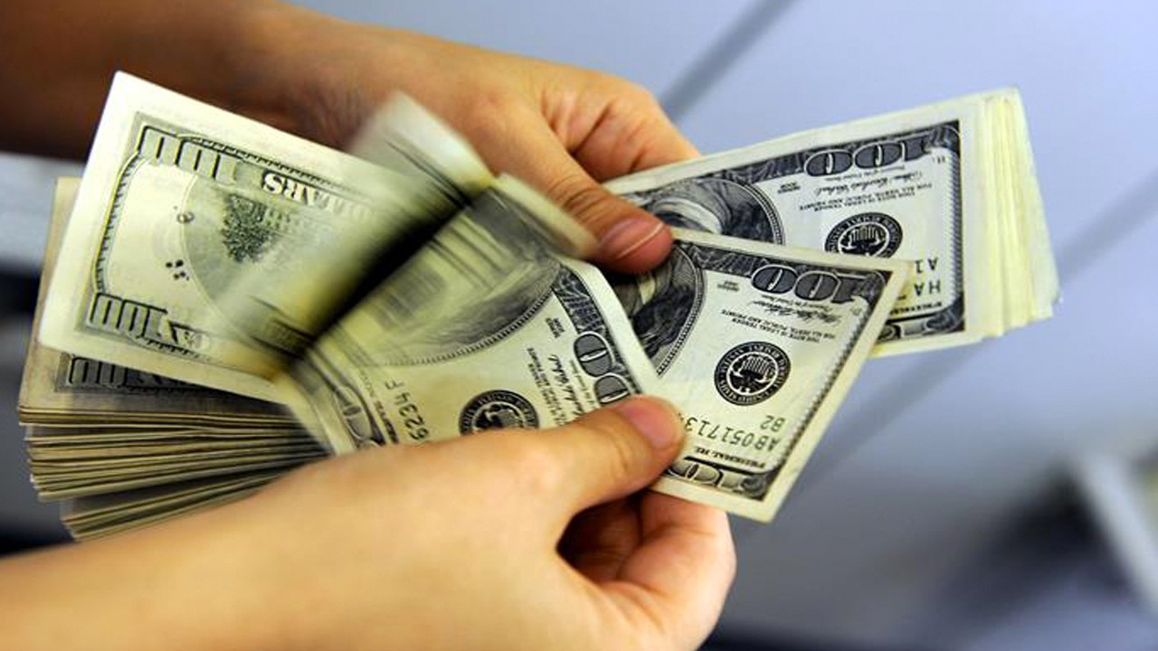 50 dolar paniği! Döviz büroları kabul etmiyor, 'bazı bankalar alımını durdurdu'