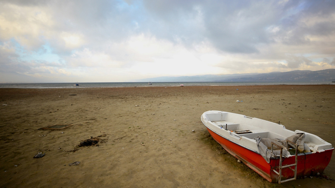 "Doğu Marmara'nın can damarı" Sapanca Gölü'de durum çok fena! Sular çekildi eski ve yeni hali arasındaki farka bakın