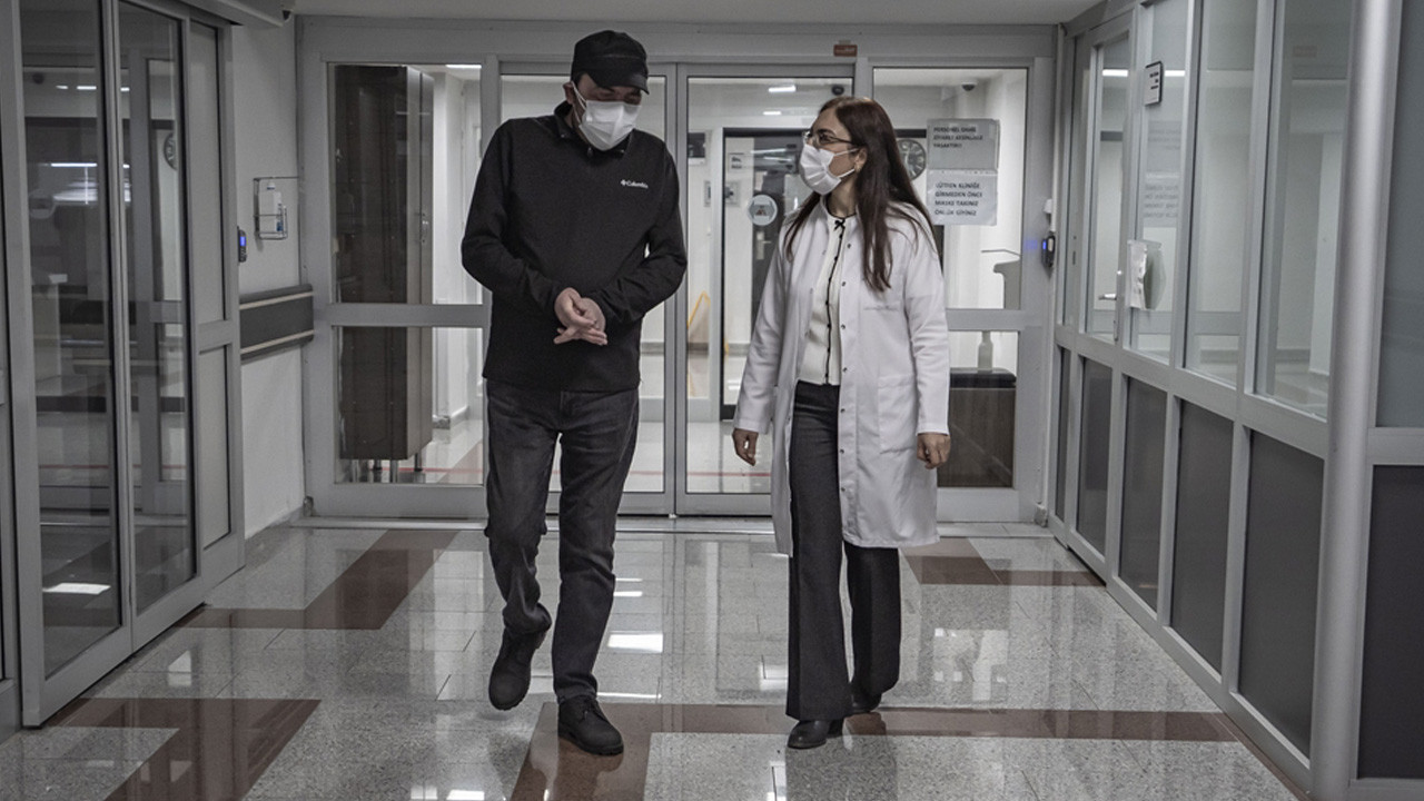 Diz ağrısıyla gittiği hastanede lösemi olduğunu öğrendi